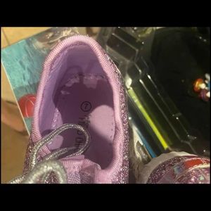 Womens like new size 7